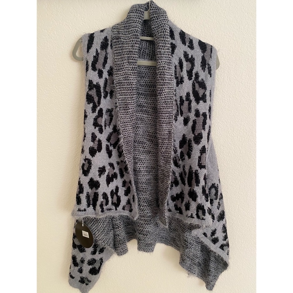 NWT Gray and Black Cheetah Vest